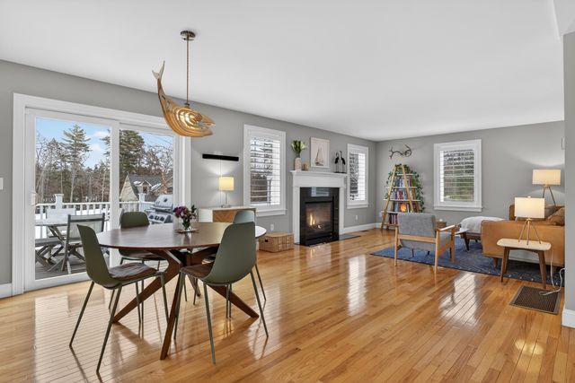 25 Schooner Drive, Dover, NH 03820