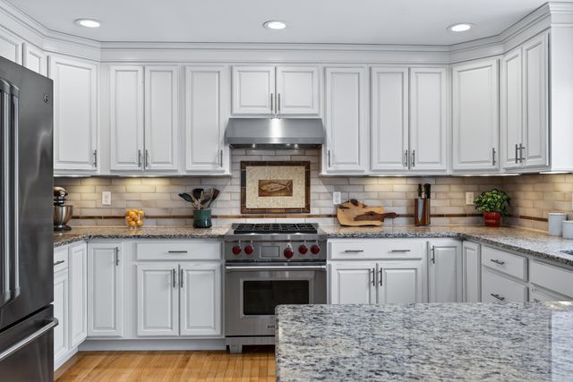 25 Schooner Drive, Dover, NH 03820