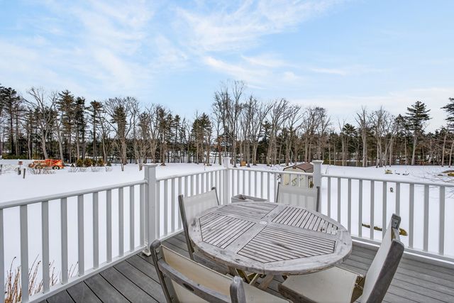 25 Schooner Drive, Dover, NH 03820