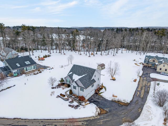 25 Schooner Drive, Dover, NH 03820