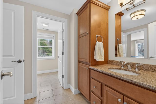 25 Schooner Drive, Dover, NH 03820