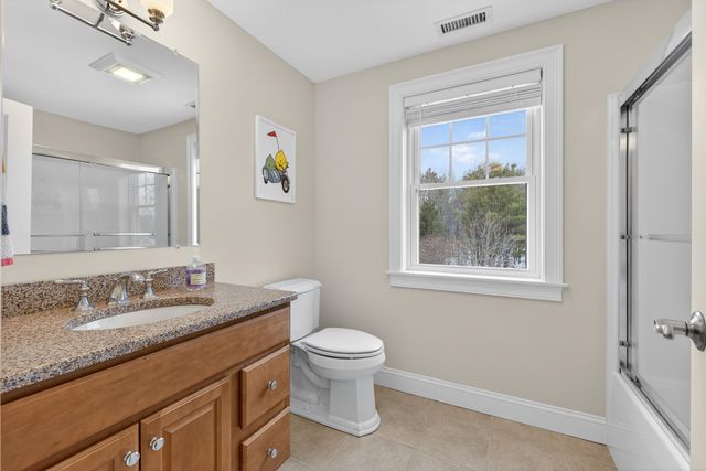 25 Schooner Drive, Dover, NH 03820