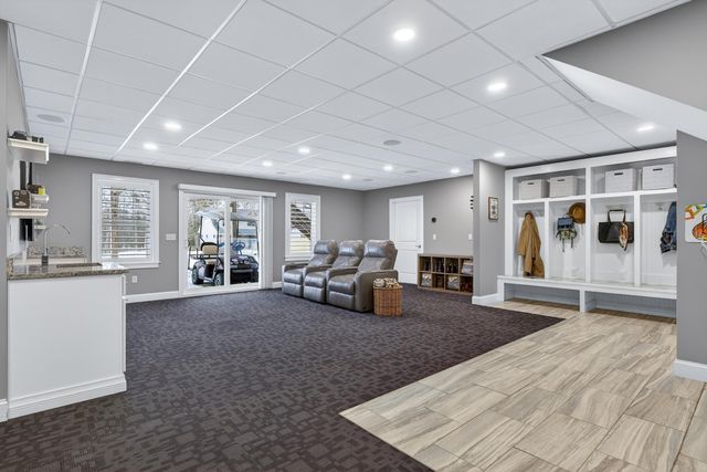 25 Schooner Drive, Dover, NH 03820