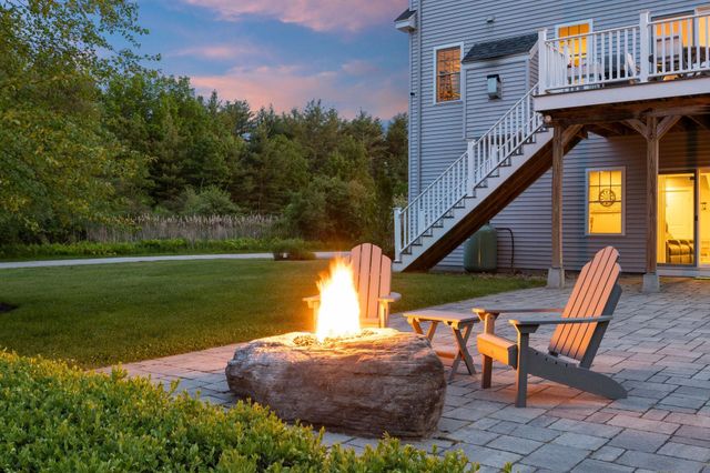 25 Schooner Drive, Dover, NH 03820