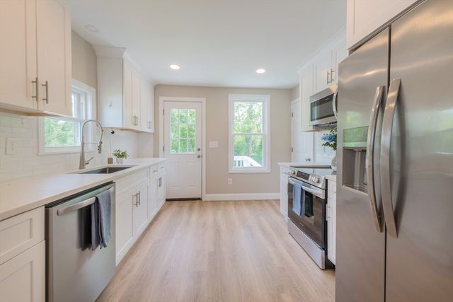 58 Pond Street, Swansea, MA 02777