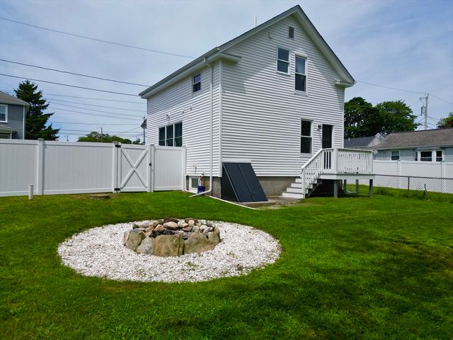 58 Pond Street, Swansea, MA 02777