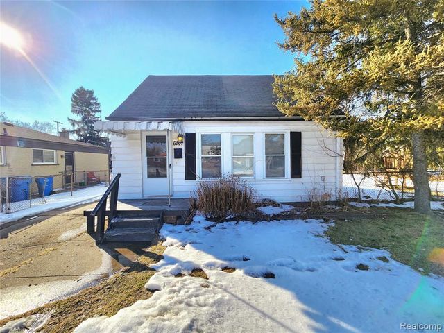 6147 Whitefield Street, Dearborn Heights, MI 48127