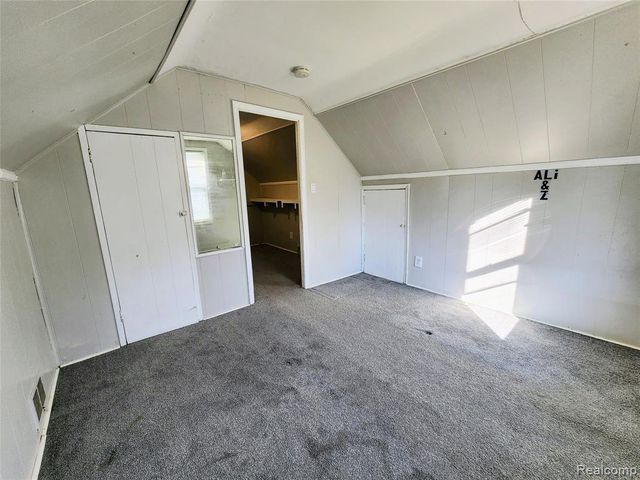 6147 Whitefield Street, Dearborn Heights, MI 48127