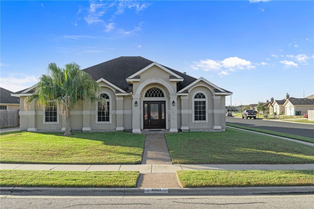 6501 Hardwick Dr, Corpus Christi, TX 78412