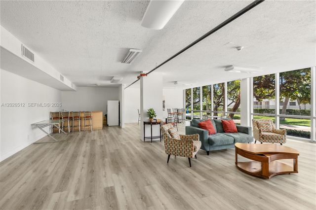 2655 Collins Ave 2308, Miami Beach, FL 33140