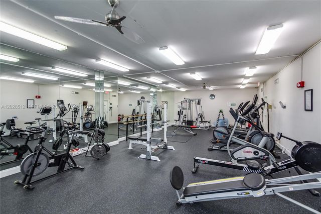 2655 Collins Ave 2308, Miami Beach, FL 33140