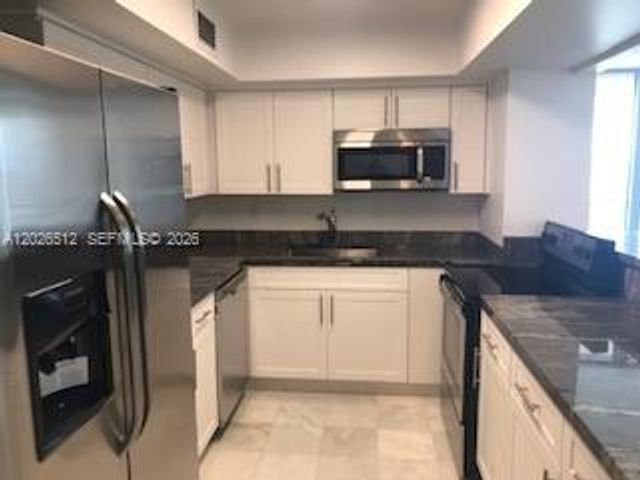 2655 Collins Ave 2308, Miami Beach, FL 33140