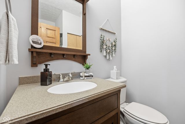 1889 W County Road 1000 N, Lizton, IN 46149