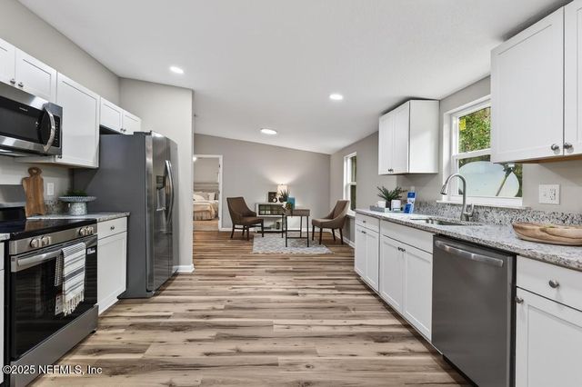 2153 HIBISCUS Avenue, Middleburg, FL 32068