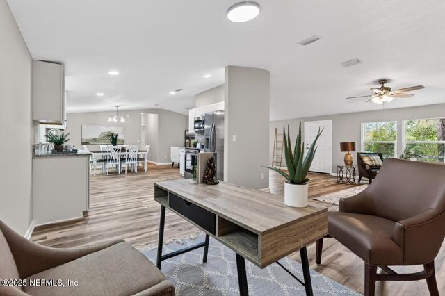 2153 HIBISCUS Avenue, Middleburg, FL 32068