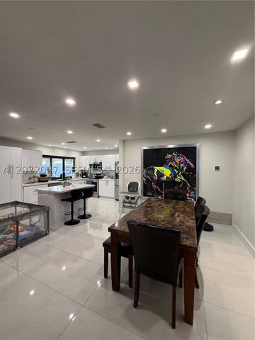 11450 NW 30th Pl, Sunrise, FL 33323