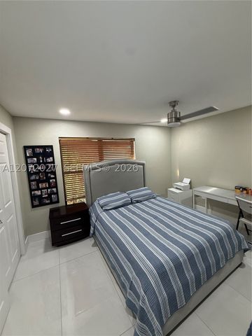 11450 NW 30th Pl, Sunrise, FL 33323