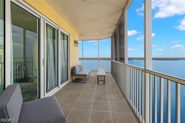 2745 1st ST 2306, Fort Myers, FL 33916