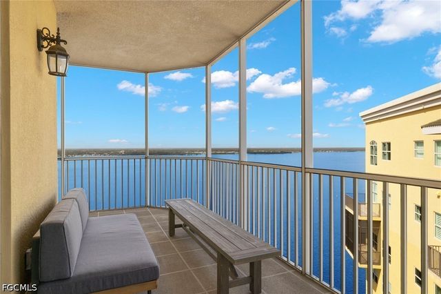 2745 1st ST 2306, Fort Myers, FL 33916