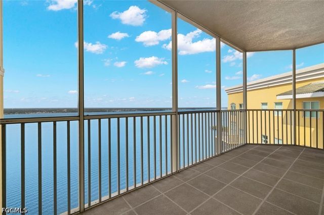 2745 1st ST 2306, Fort Myers, FL 33916