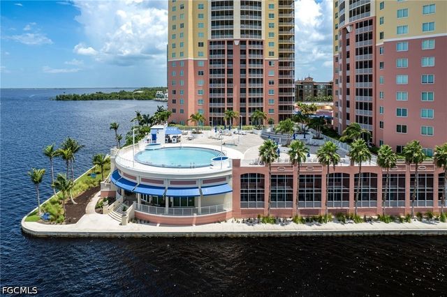 2745 1st ST 2306, Fort Myers, FL 33916