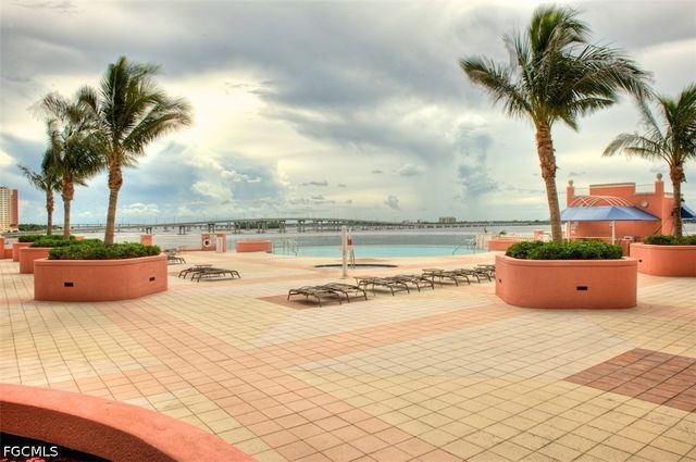 2745 1st ST 2306, Fort Myers, FL 33916