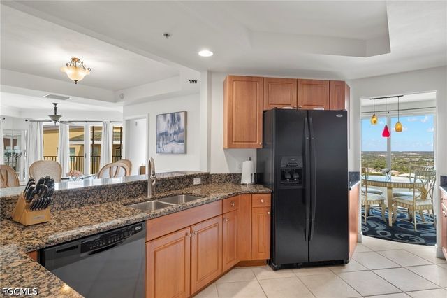 2745 1st ST 2306, Fort Myers, FL 33916