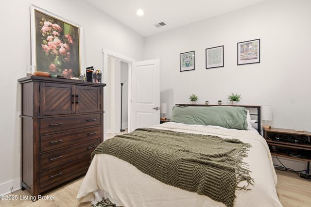 1231 Payne St, Louisville, KY 40204