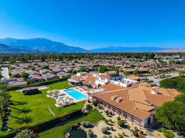 2102 Via Calderia 2102, Palm Desert, CA 92260