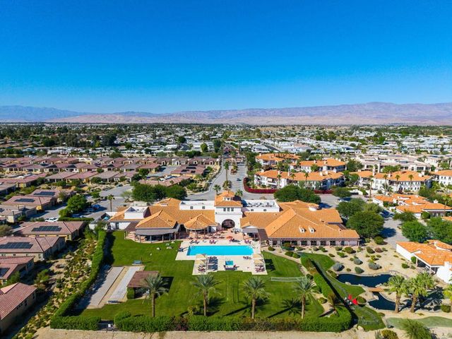 2102 Via Calderia 2102, Palm Desert, CA 92260