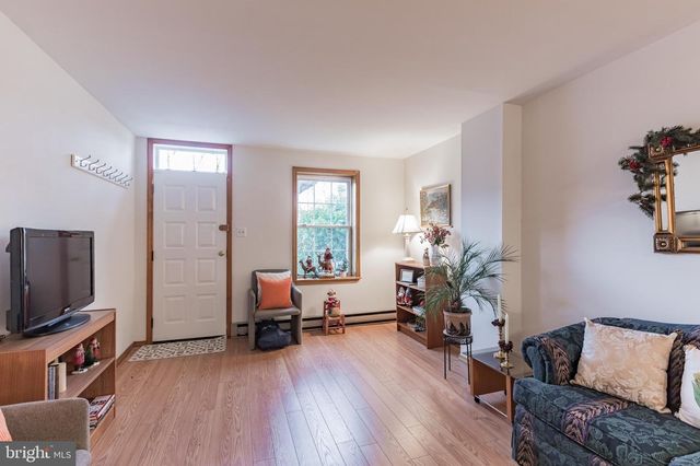 3 W 1ST AVE, Conshohocken, PA 19428