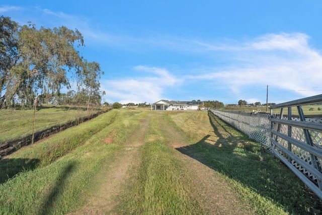 7569 Camp Far West Rd, Wheatland, CA 95692