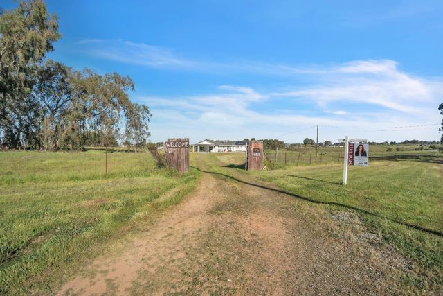 7569 Camp Far West Rd, Wheatland, CA 95692