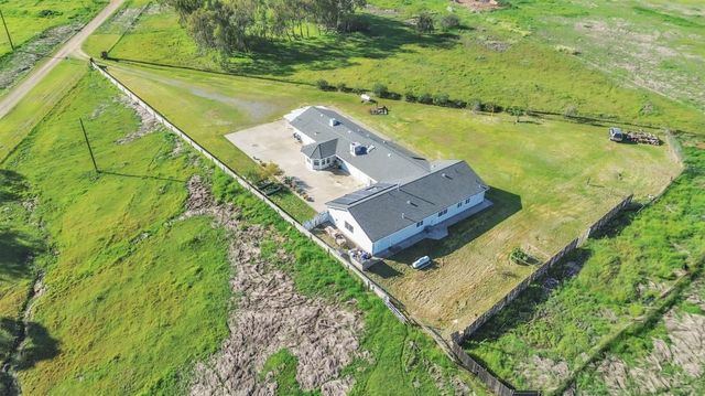 7569 Camp Far West Rd, Wheatland, CA 95692