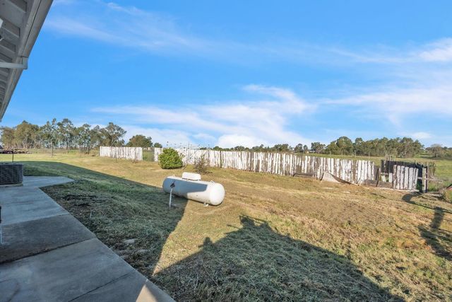 7569 Camp Far West Rd, Wheatland, CA 95692