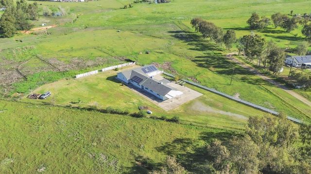 7569 Camp Far West Rd, Wheatland, CA 95692