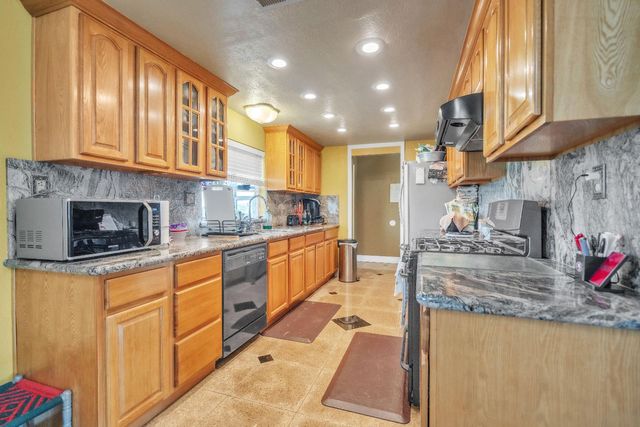 7569 Camp Far West Rd, Wheatland, CA 95692