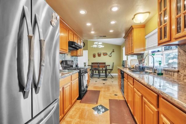 7569 Camp Far West Rd, Wheatland, CA 95692