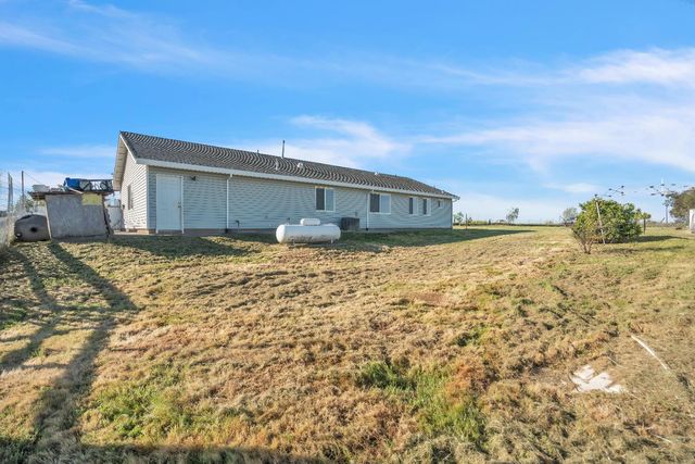 7569 Camp Far West Rd, Wheatland, CA 95692