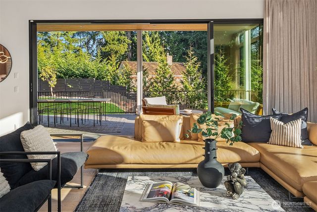 2436 134th Avenue NE, Bellevue, WA 98005