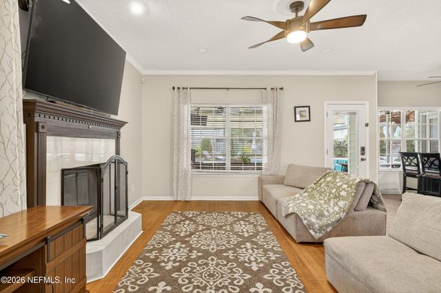 9370 JAYBIRD Circle E, Jacksonville, FL 32257