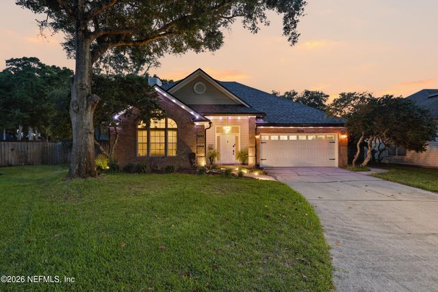 9370 JAYBIRD Circle E, Jacksonville, FL 32257