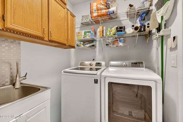 9370 JAYBIRD Circle E, Jacksonville, FL 32257