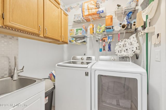 9370 JAYBIRD Circle E, Jacksonville, FL 32257