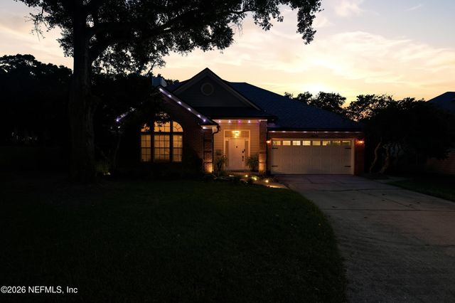 9370 JAYBIRD Circle E, Jacksonville, FL 32257