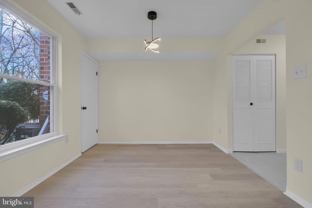 1084 HARBOUR DR, Palmyra, NJ 08065