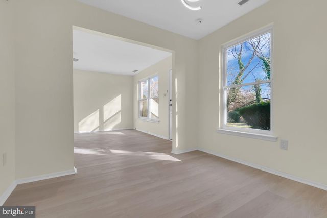 1084 HARBOUR DR, Palmyra, NJ 08065