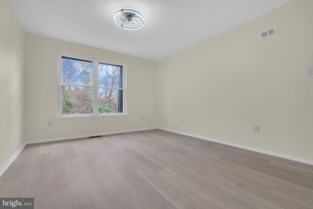 1084 HARBOUR DR, Palmyra, NJ 08065