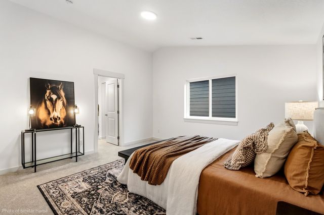 518 N Viewmont Ct, Greenacres, WA 99016