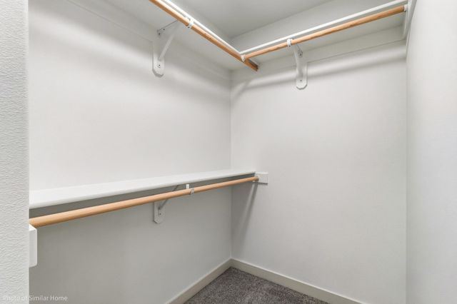518 N Viewmont Ct, Greenacres, WA 99016